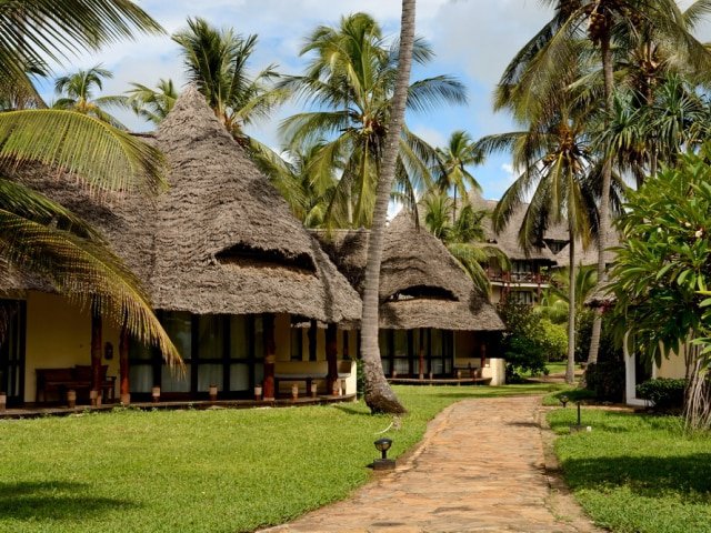 15-day East Africa Tented Safari and Zanzibar
