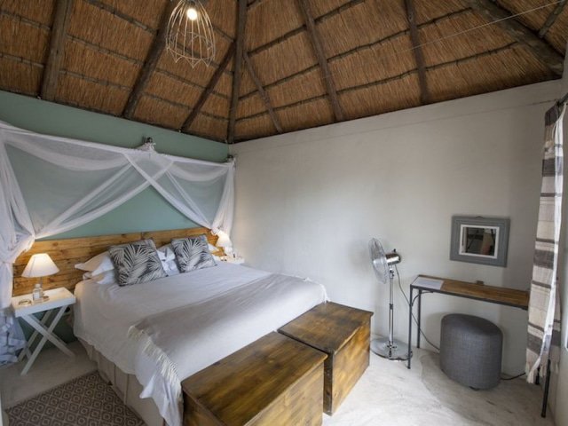 BSUS 12-day Botswana Lodge Safari (Accommodated)