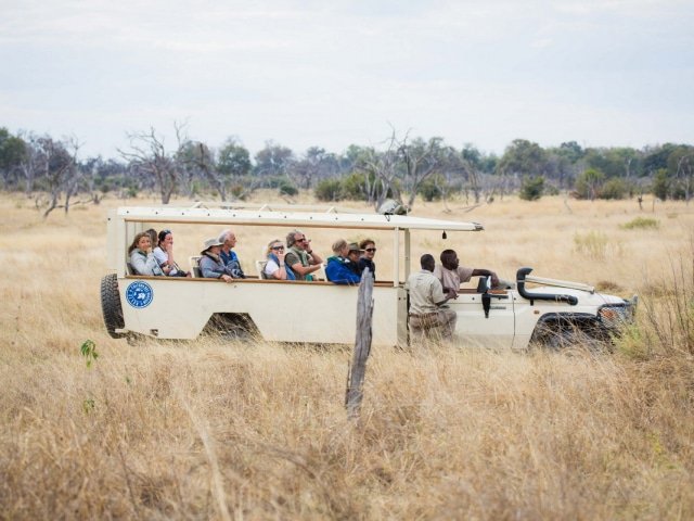 Semi-Participation Camping Vehicle