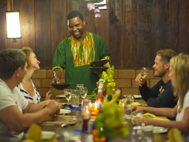 Gombe-Lodge-mm.gombe.dining