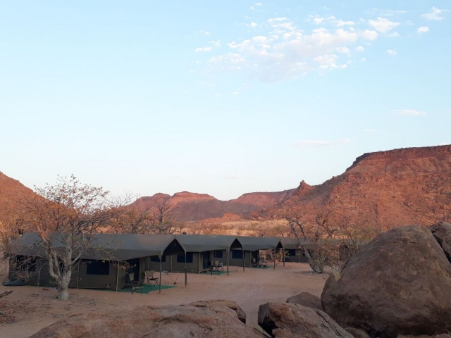 12-day Namibia Lodge and Mobile Safari