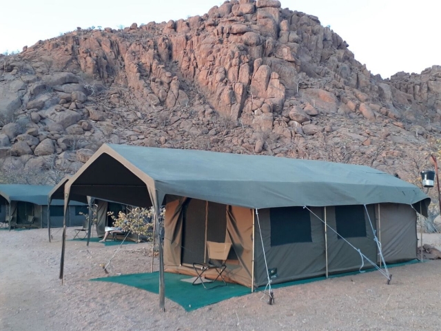 12-day Namibia Lodge and Mobile Safari