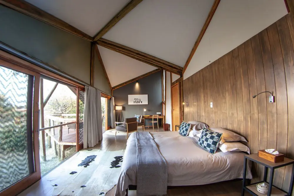 11-day Botswana Discoverer (Superior 2)