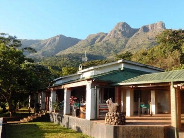 16-day Zambia and Malawi Livingstone Trail (Accommodated)
