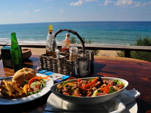 14-day Mozambique and Kruger Beach and Bush (Accommodated)