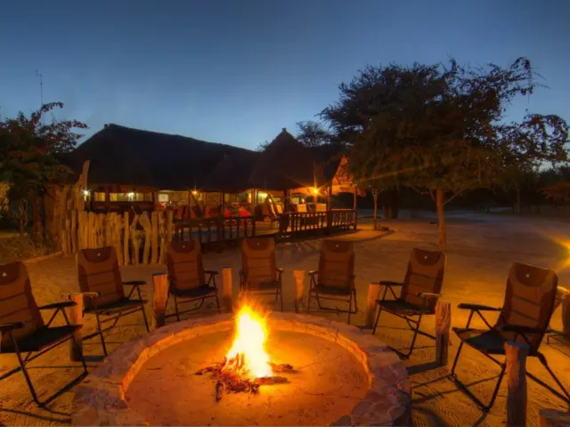 Dinaka Safari Lodge